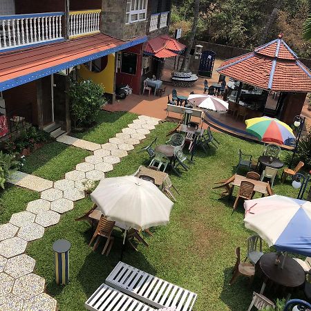Peravel Beach Holiday Home Кандолим Экстерьер фото