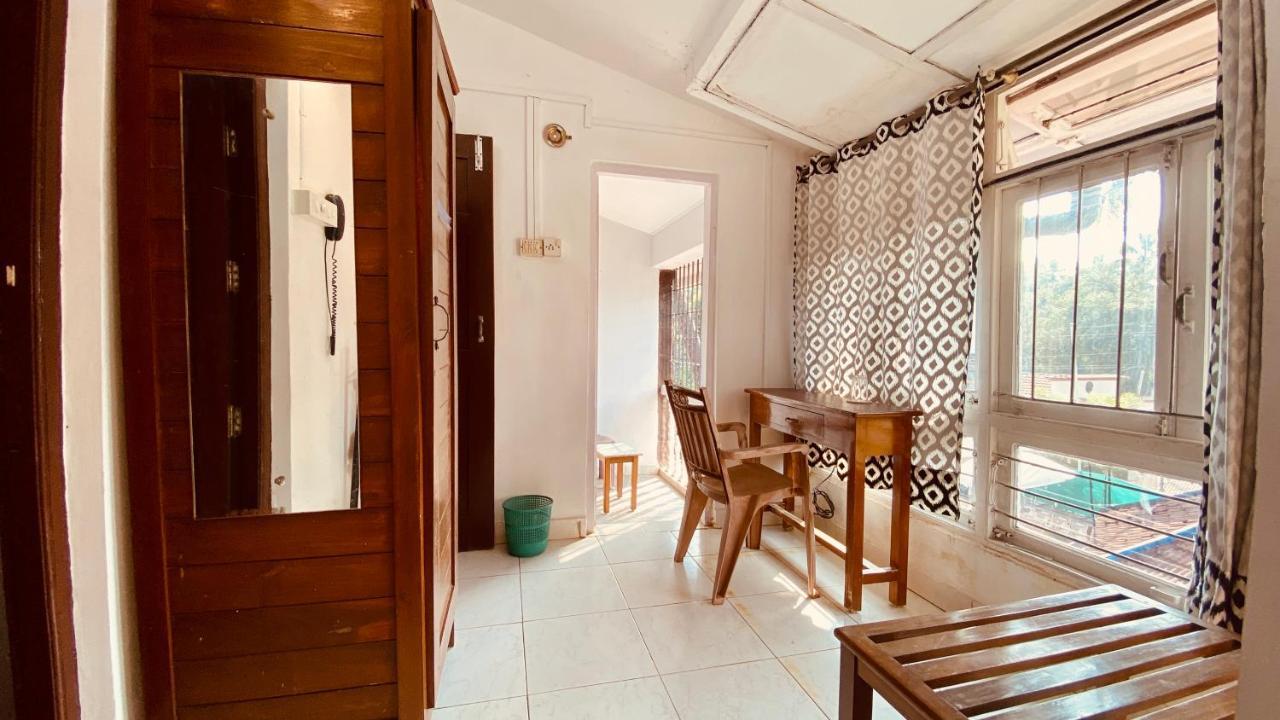 Peravel Beach Holiday Home Кандолим Экстерьер фото