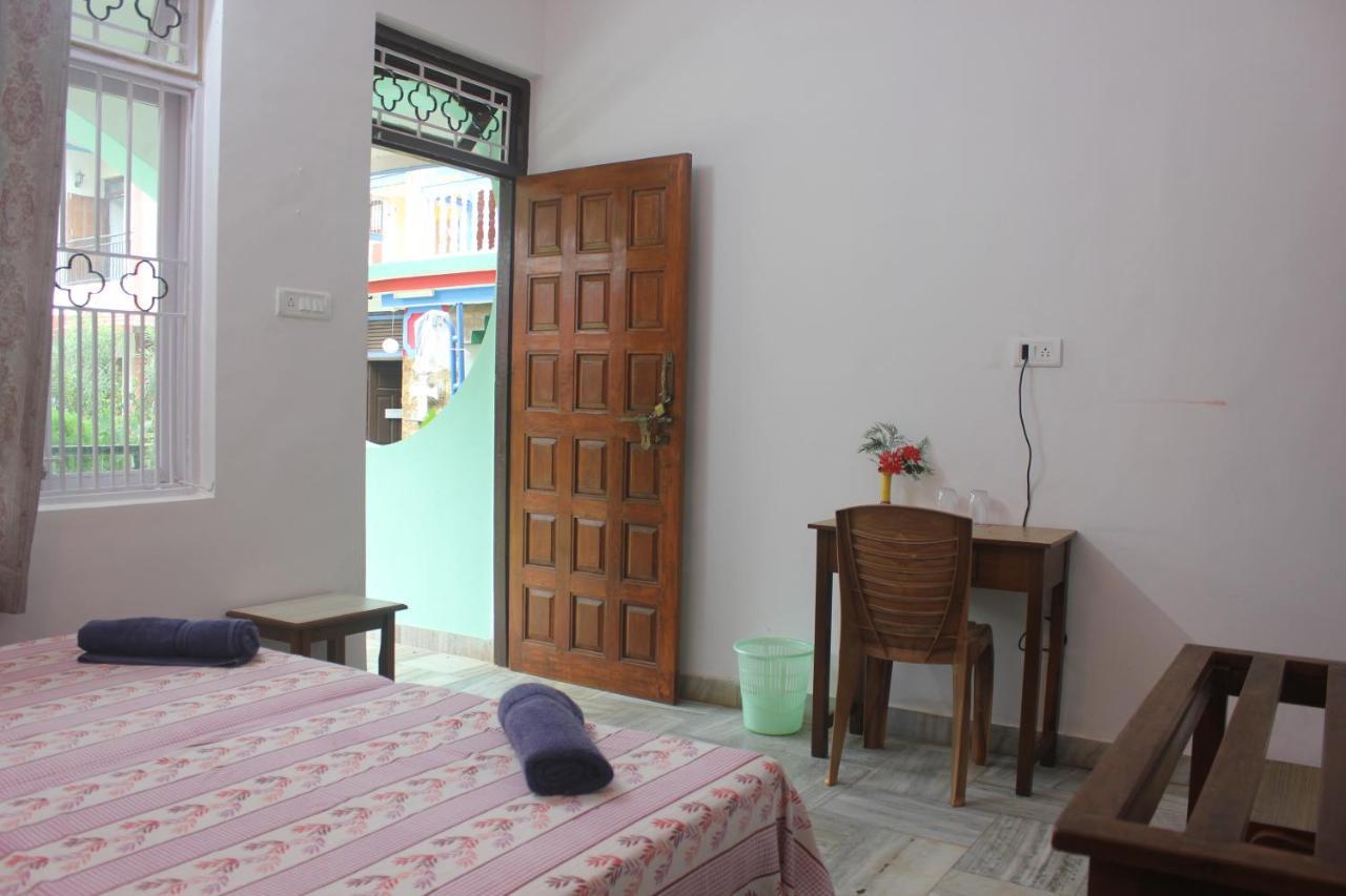 Peravel Beach Holiday Home Кандолим Экстерьер фото