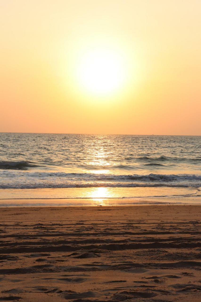 Peravel Beach Holiday Home Кандолим Экстерьер фото