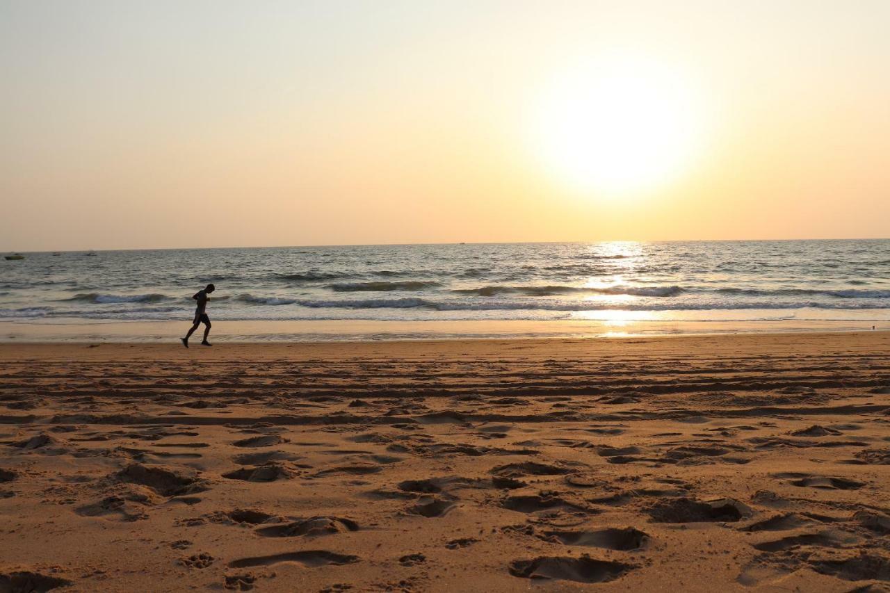 Peravel Beach Holiday Home Кандолим Экстерьер фото